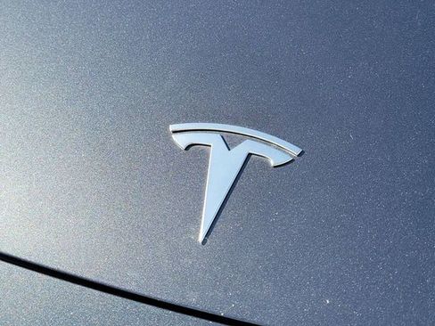 Used 2025 Tesla Model 3 Long Range RWD image 32