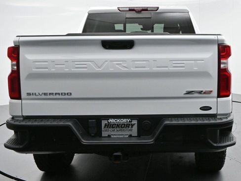 Used 2023 Chevrolet Silverado 1500 ZR2 w/ Technology Package AWD/4WD image 6