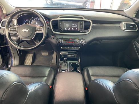 Used 2020 Kia Sorento EX image 15