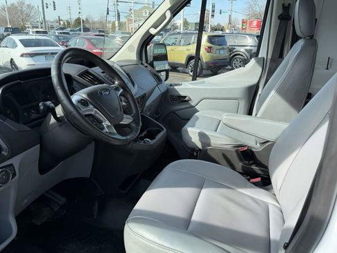 Used 2019 Ford Transit 250 130 Medium Roof image 20