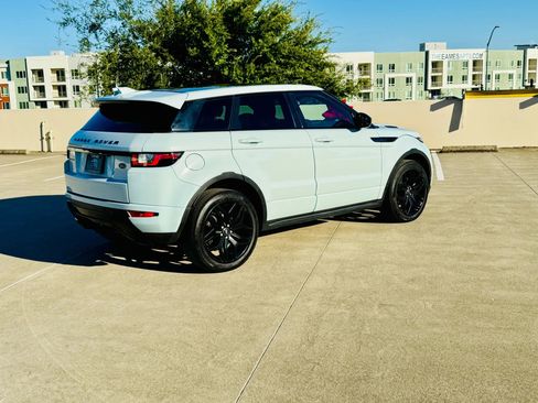 Used 2017 Land Rover Range Rover Evoque HSE Dynamic image 8