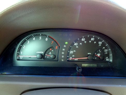 Used 2003 Toyota Camry LE image 18