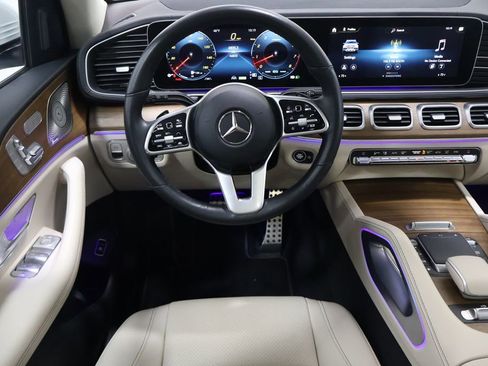 Certified 2023 Mercedes-Benz GLS 450 4MATIC image 16