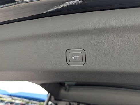 New 2026 GMC Yukon Elevation w/ Elevation Premium Package AWD/4WD image 28