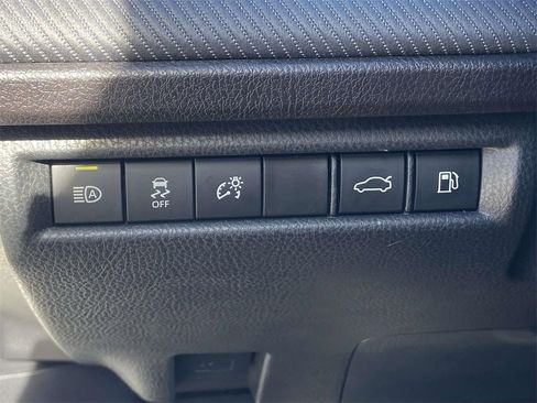 Used 2025 Toyota Camry SE image 26