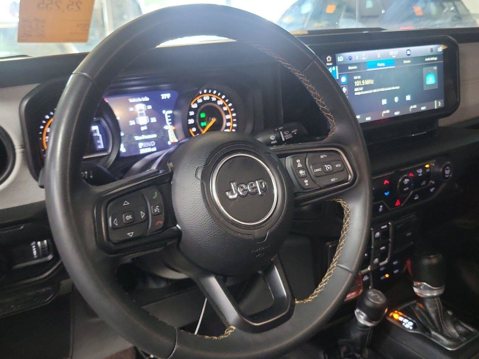 Used 2024 Jeep Gladiator Sport AWD/4WD image 15