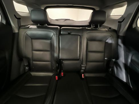Used 2024 GMC Terrain SLT AWD/4WD image 25