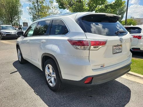 Used 2015 Toyota Highlander Limited Platinum FWD image 4