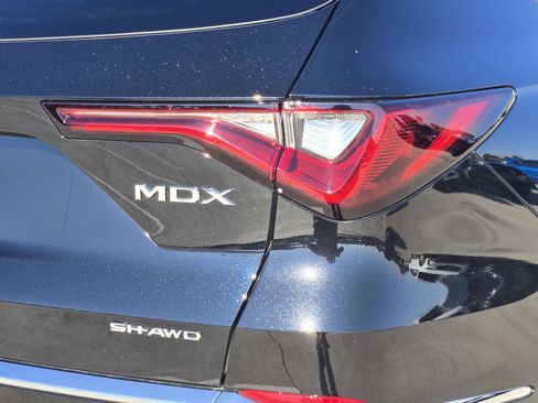 Certified 2025 Acura MDX w/ Technology Package image 17