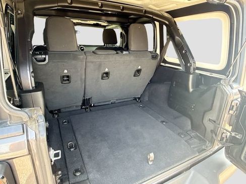 Used 2020 Jeep Wrangler Unlimited Sport S AWD/4WD image 21