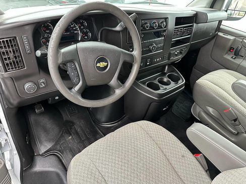 Used 2020 Chevrolet Express 3500 LT w/ LT Preferred Equipment Group image 16