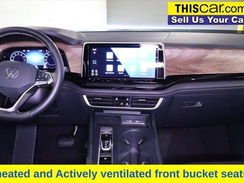 Used 2025 Volkswagen Atlas SE FWD image 21