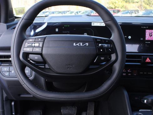 New 2026 Kia Sportage X-Line w/ X-Line Technology Package AWD/4WD image 12