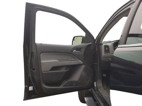 Used 2019 Chevrolet Colorado LT image 15