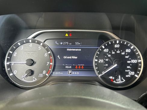 Used 2022 Nissan Titan SV image 16