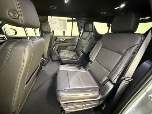 Certified 2025 GMC Yukon Denali AWD/4WD image 21