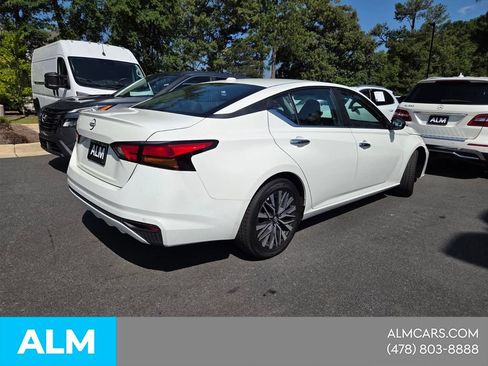 Used 2025 Nissan Altima 2.5 SV FWD image 28