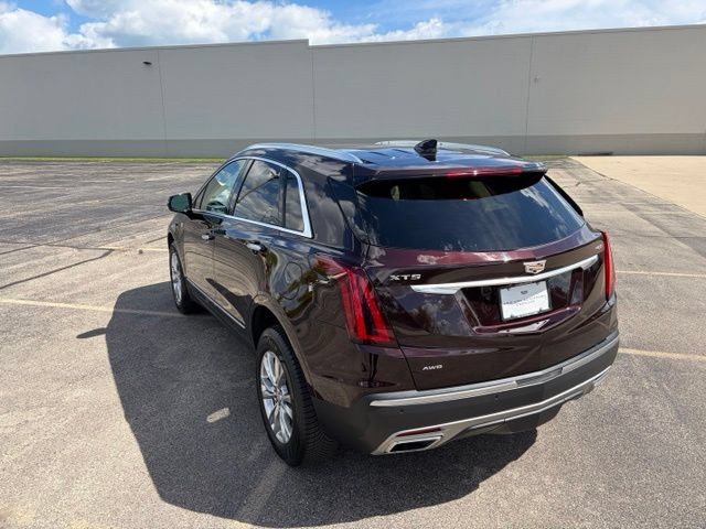 Used 2020 Cadillac XT5 Premium Luxury w/ LPO, Floor Liner Package AWD/4WD image 4