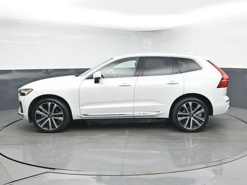 Used 2023 Volvo XC60 B5 Ultimate image 5