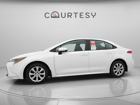 New 2026 Toyota Corolla LE image 4