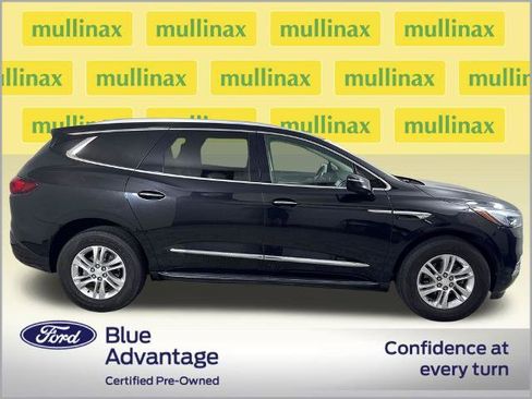 Used 2018 Buick Enclave Essence w/ Trailering Package FWD image 2