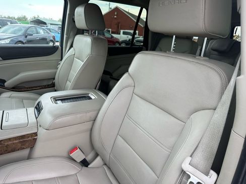 Used 2015 GMC Yukon Denali w/ Premium Package image 34