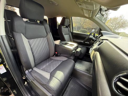 Used 2018 Toyota Tundra SR5 image 19