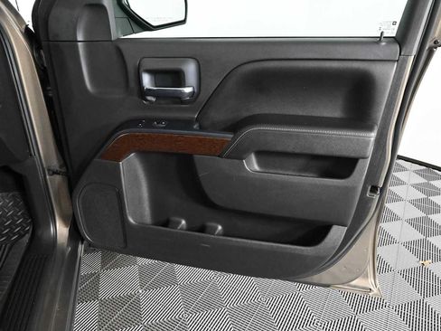 Used 2015 GMC Sierra 1500 SLE w/ SLE Value Package RWD image 10