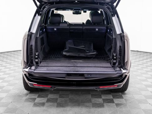 Used 2023 Land Rover Range Rover Autobiography AWD/4WD image 32