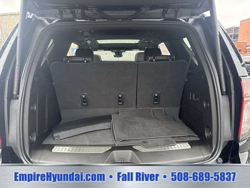 Used 2023 Chevrolet Tahoe Premier w/ Premium Package 2 AWD/4WD image 6