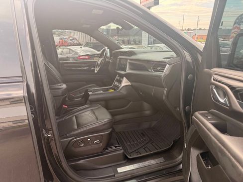 Used 2021 GMC Yukon Denali w/ Denali Ultimate Package AWD/4WD image 40
