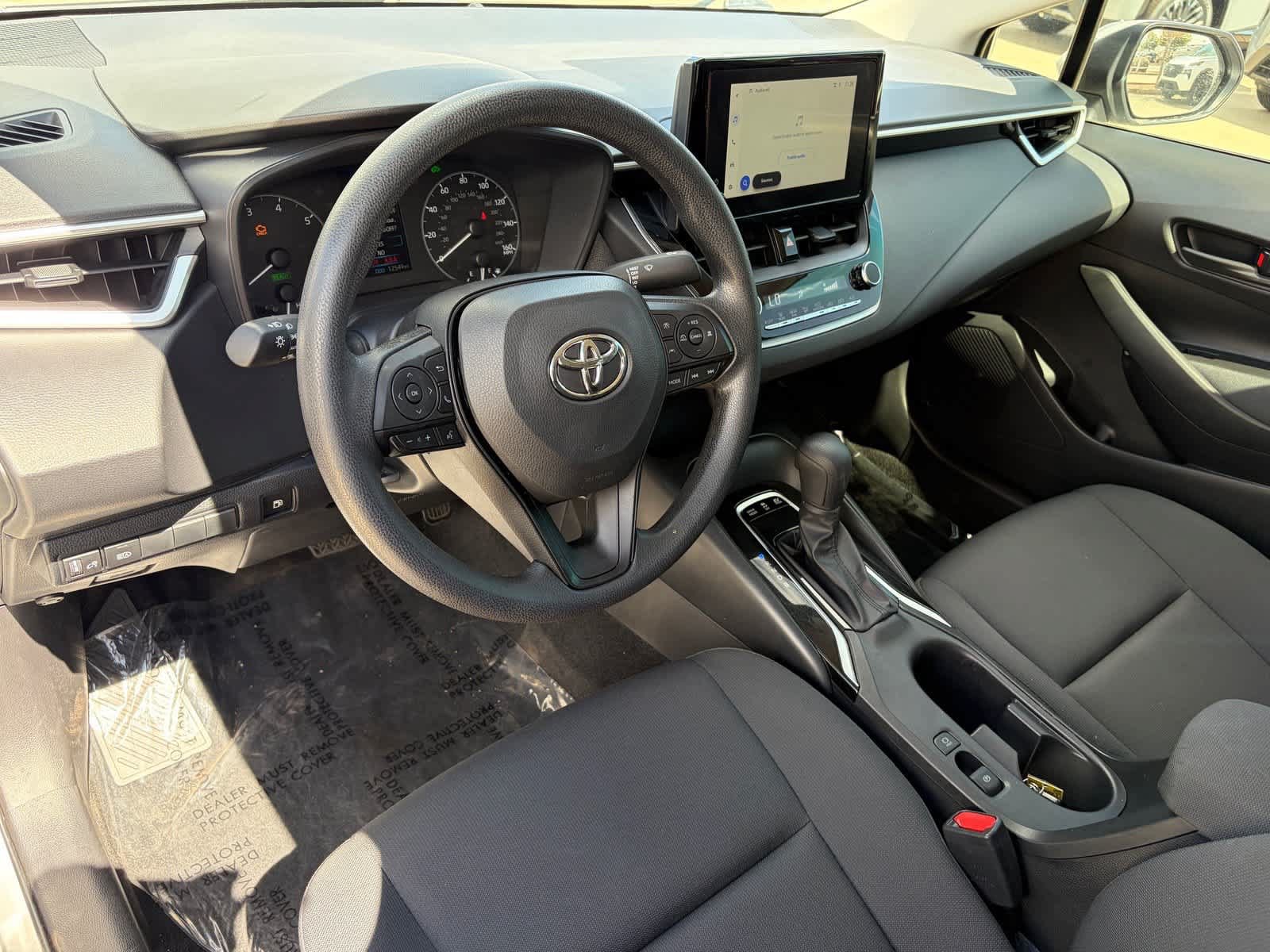 Used 2025 Toyota Corolla LE w/ Convenience Package FWD image 16