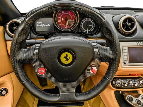 Certified 2010 Ferrari California RWD image 13