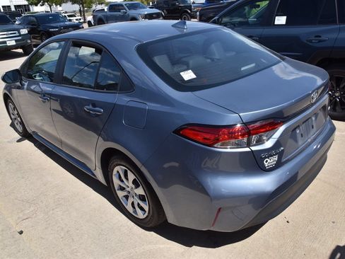 Used 2026 Toyota Corolla LE FWD image 7