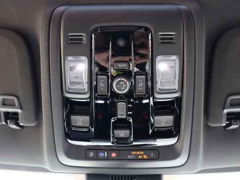 New 2026 GMC Yukon XL Elevation AWD/4WD image 35
