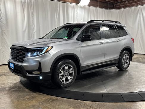 Certified 2022 Honda Passport TrailSport image 1