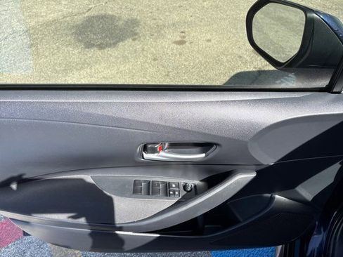 Used 2021 Toyota Corolla LE image 16