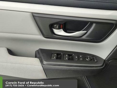 Used 2018 Honda CR-V LX image 19