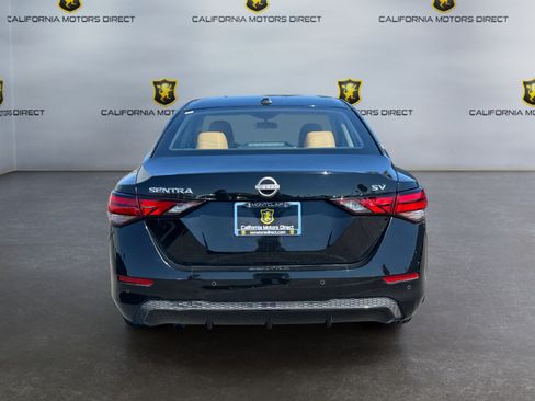 Used 2024 Nissan Sentra SV w/ SV Premium Package FWD image 4