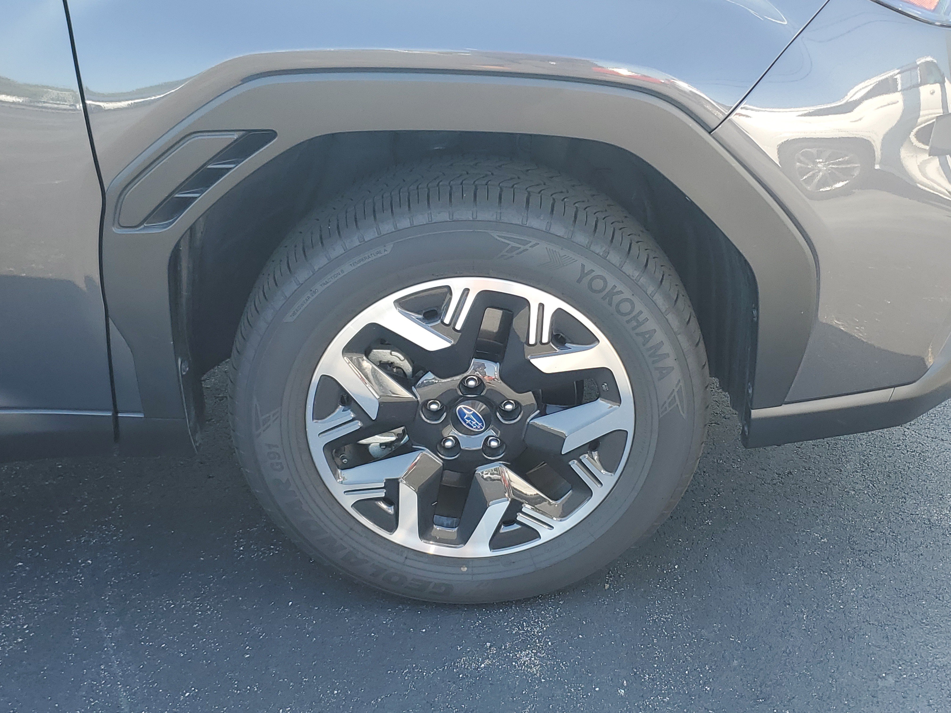 Certified 2026 Subaru Forester Premium AWD/4WD image 5