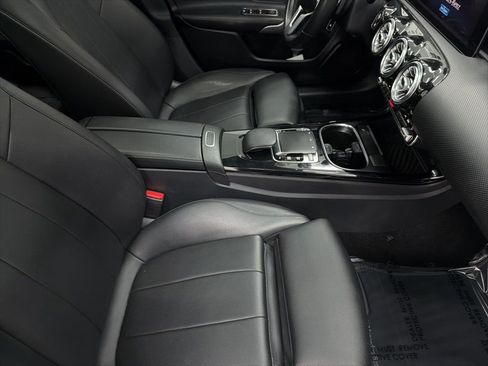 Used 2019 Mercedes-Benz A 220 image 30