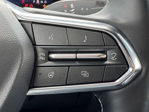 Certified 2025 Chevrolet Equinox EV LT w/ Convenience Package FWD image 18