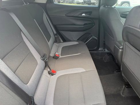 Used 2025 Chevrolet TrailBlazer LT AWD/4WD image 10