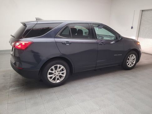 Used 2019 Chevrolet Equinox LS FWD image 10