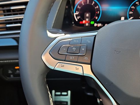 New 2026 Volkswagen Atlas Cross Sport SEL Premium R-Line image 19