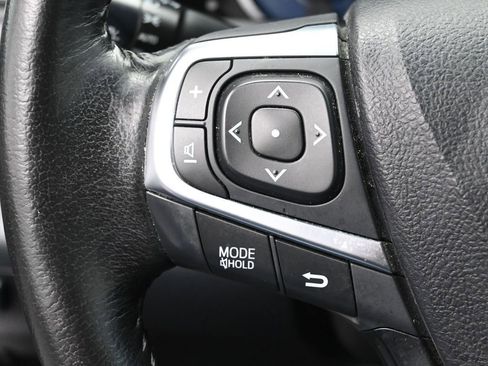 Used 2016 Toyota Camry XLE image 17