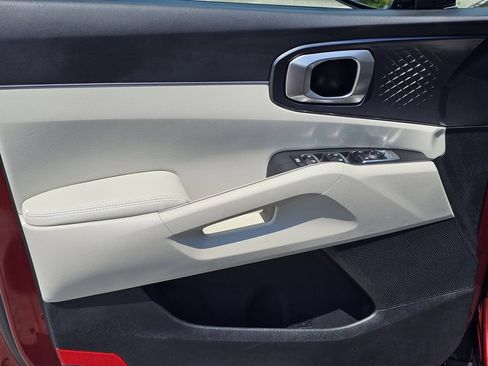 Used 2025 Kia Sorento S w/ Panoramic Sunroof Package FWD image 16