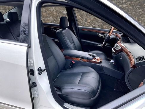 Used 2008 Mercedes-Benz S 550 4MATIC image 7