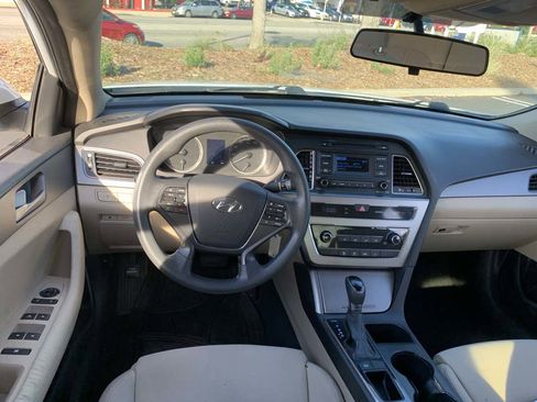Used 2015 Hyundai Sonata SE image 10