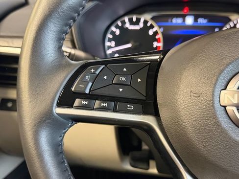 Used 2023 Nissan Altima 2.5 SL FWD image 13